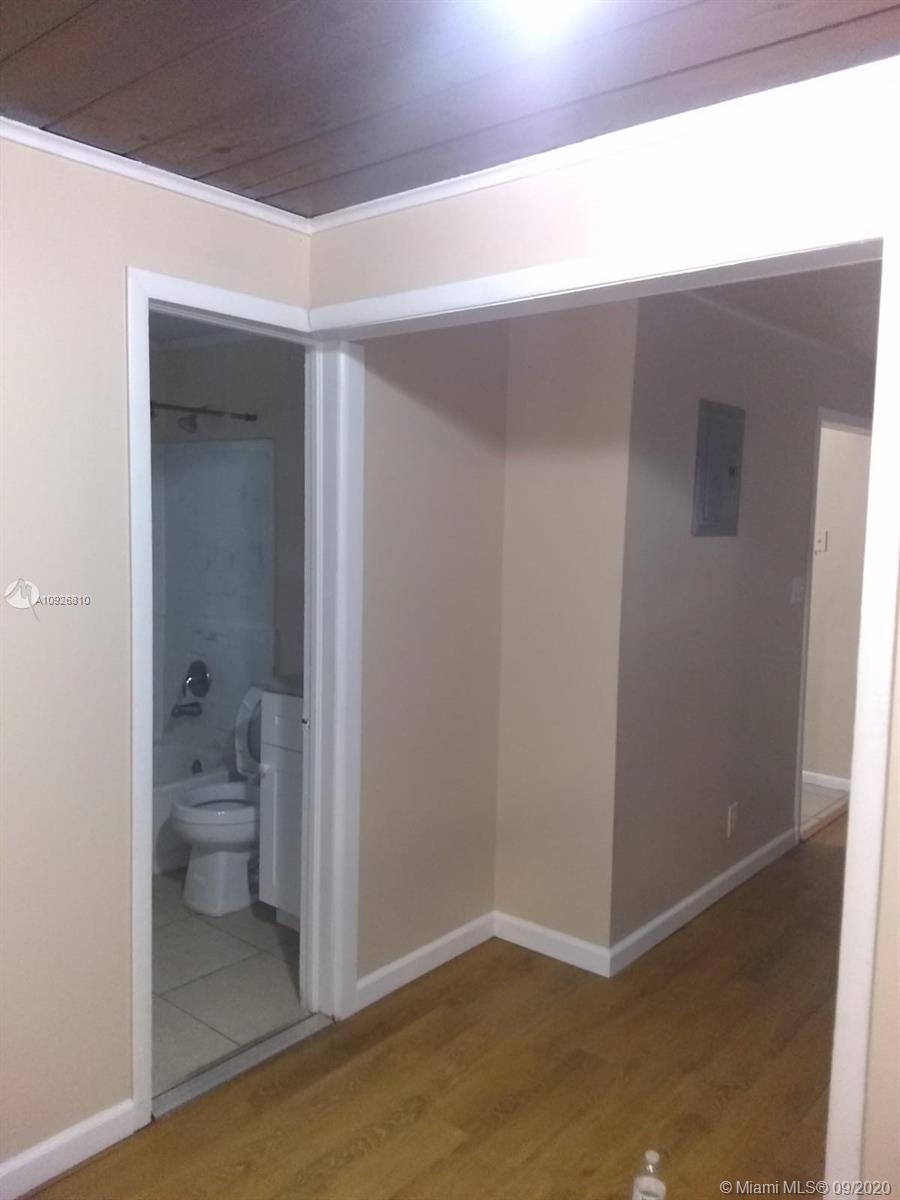 See details / 1350 sq. ft. $ 2020-11-30 0 Photo