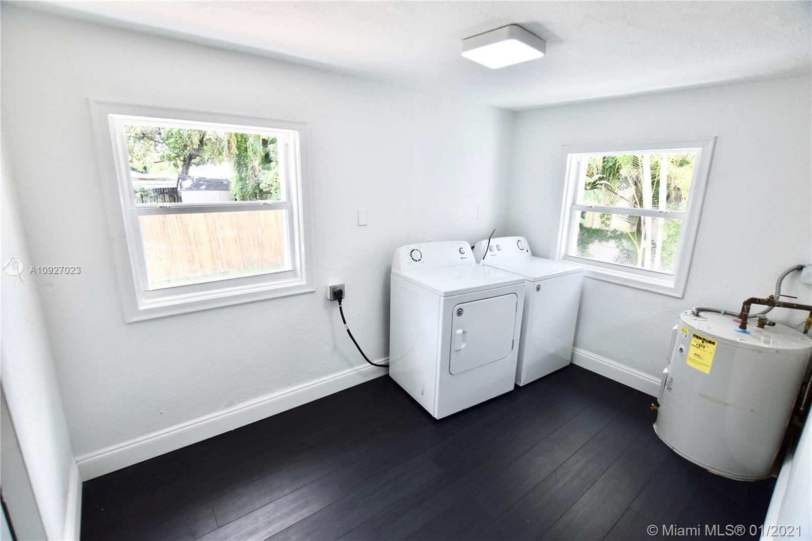 See details / 1819 sq. ft. $ 2020-09-14 0 Photo