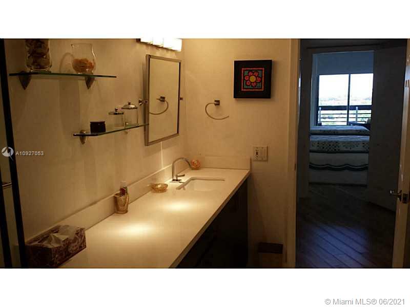 Photo of 3530 MYSTIC POINTE DR #2008, Aventura, Florida, 33180 - Exterior Front