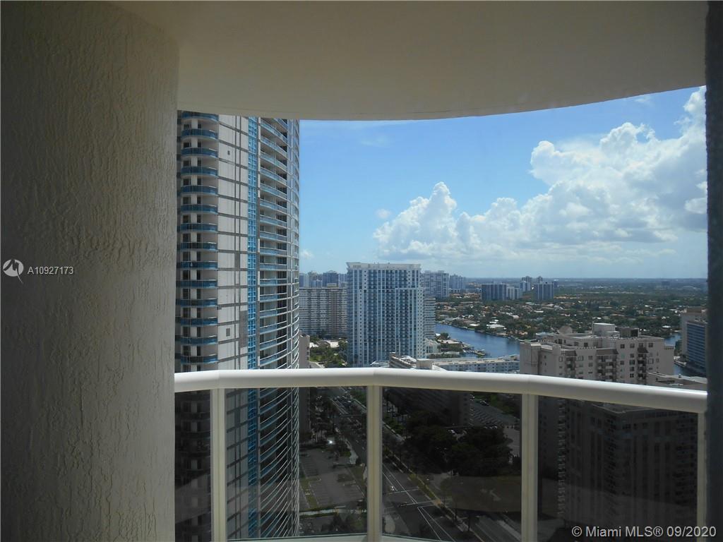 See details 2905 3 / 2 1782 sq. ft. $ 2020-09-14 0 Photo