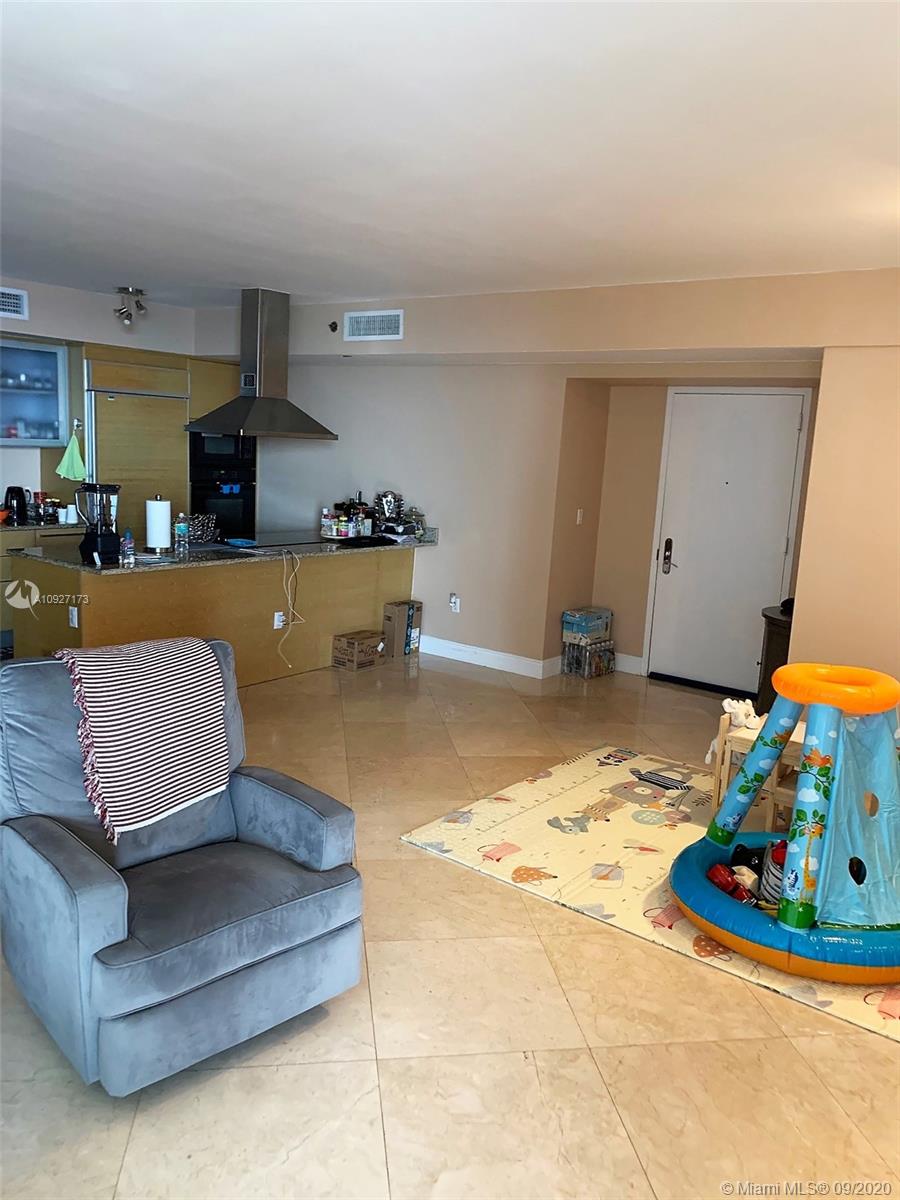 See details 2905 3 / 2 1782 sq. ft. $ 2020-09-14 0 Photo
