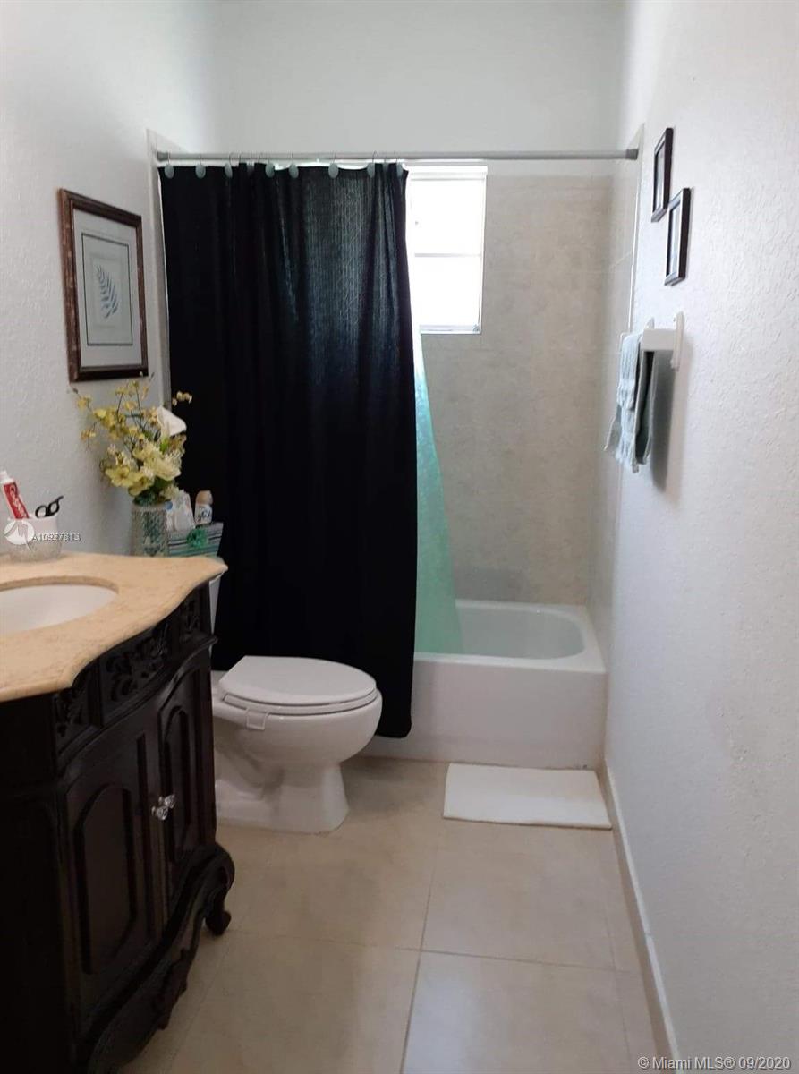 Ver detalles 3 / 2 1240 sq. ft. $ 2020-09-15 0 foto
