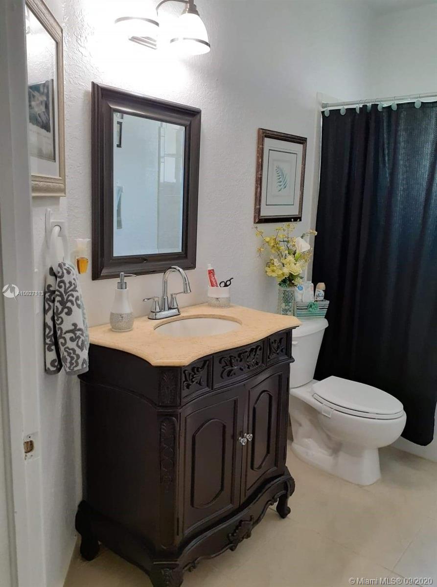 Ver detalles 3 / 2 1240 sq. ft. $ 2020-09-15 0 foto