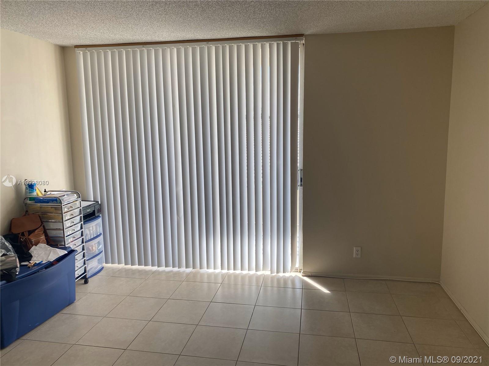 See details / 800 sq. ft. $ 2020-09-16 0 Photo