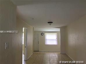 See details / 1172 sq. ft. $ 2020-10-01 0 Photo