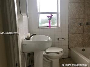 See details / 1172 sq. ft. $ 2020-10-01 0 Photo