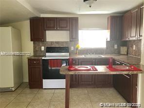 See details / 1172 sq. ft. $ 2020-10-01 0 Photo