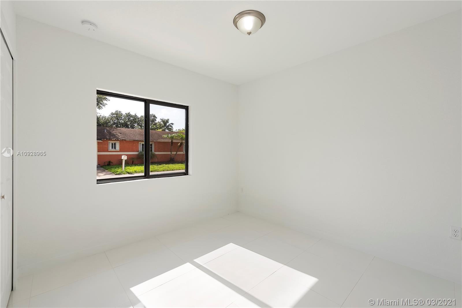 See details / 0 sq. ft. $ 2020-09-17 0 Photo