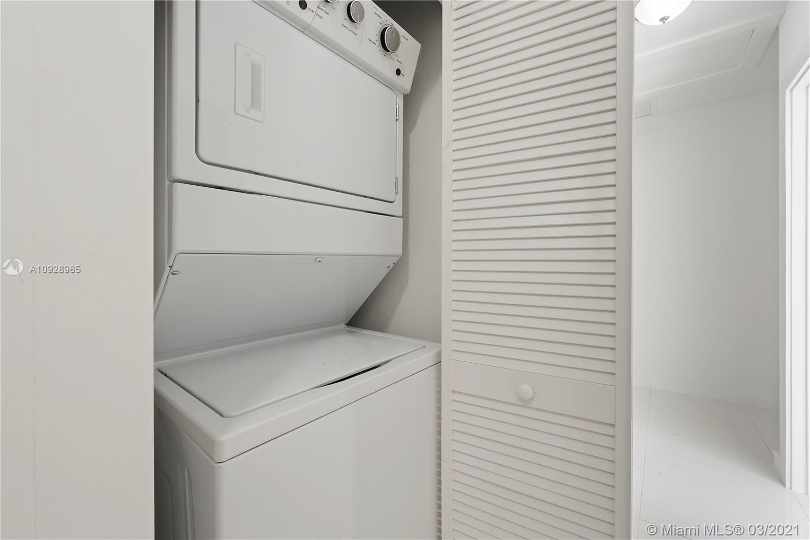 See details / 0 sq. ft. $ 2020-09-17 0 Photo