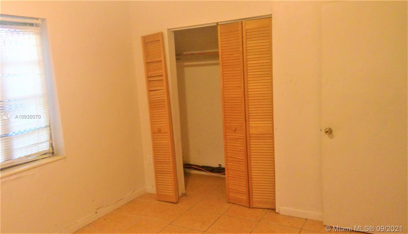 See details / 2010 sq. ft. $ 2020-09-20 0 Photo
