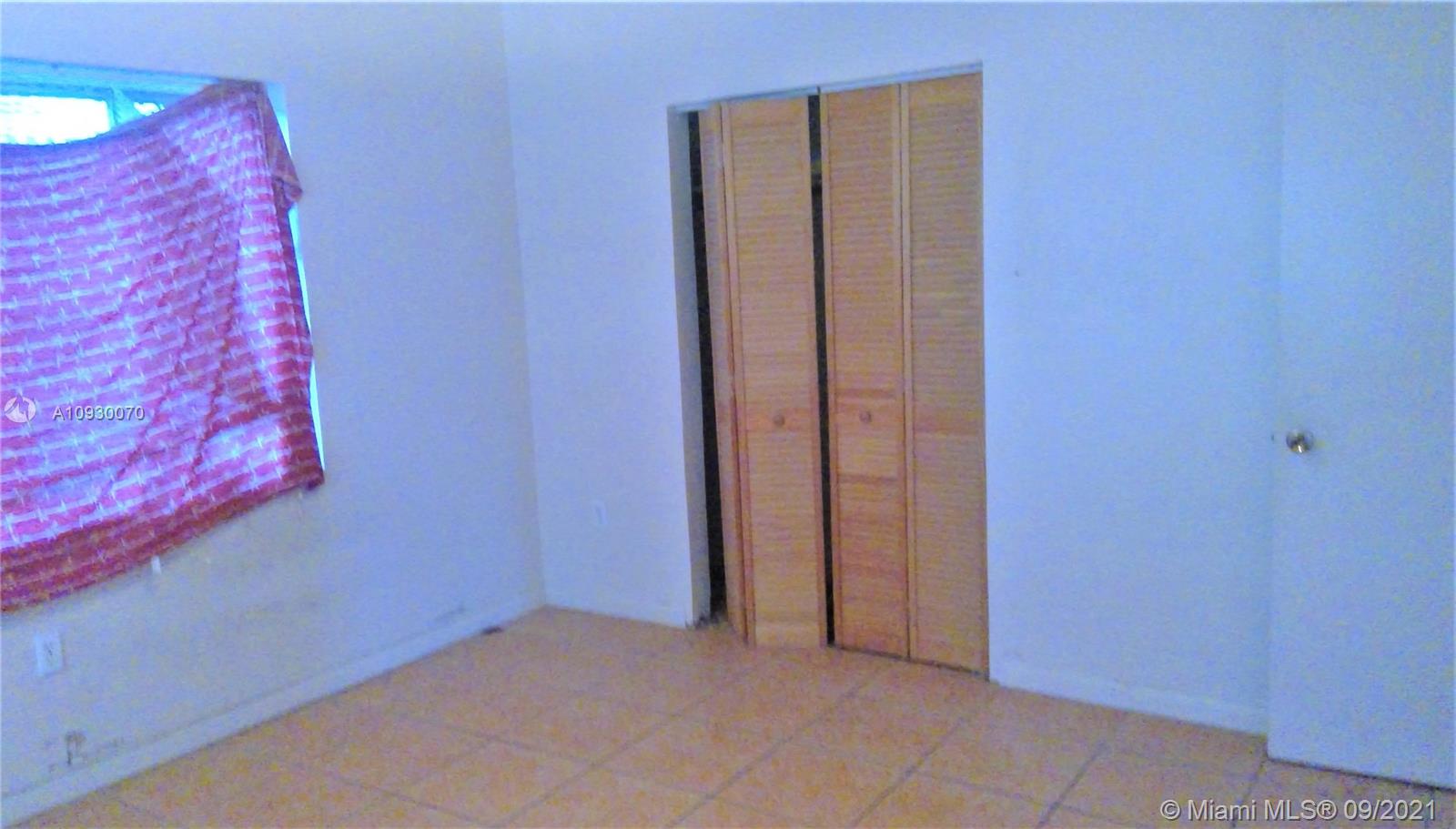 See details / 2010 sq. ft. $ 2020-09-20 0 Photo