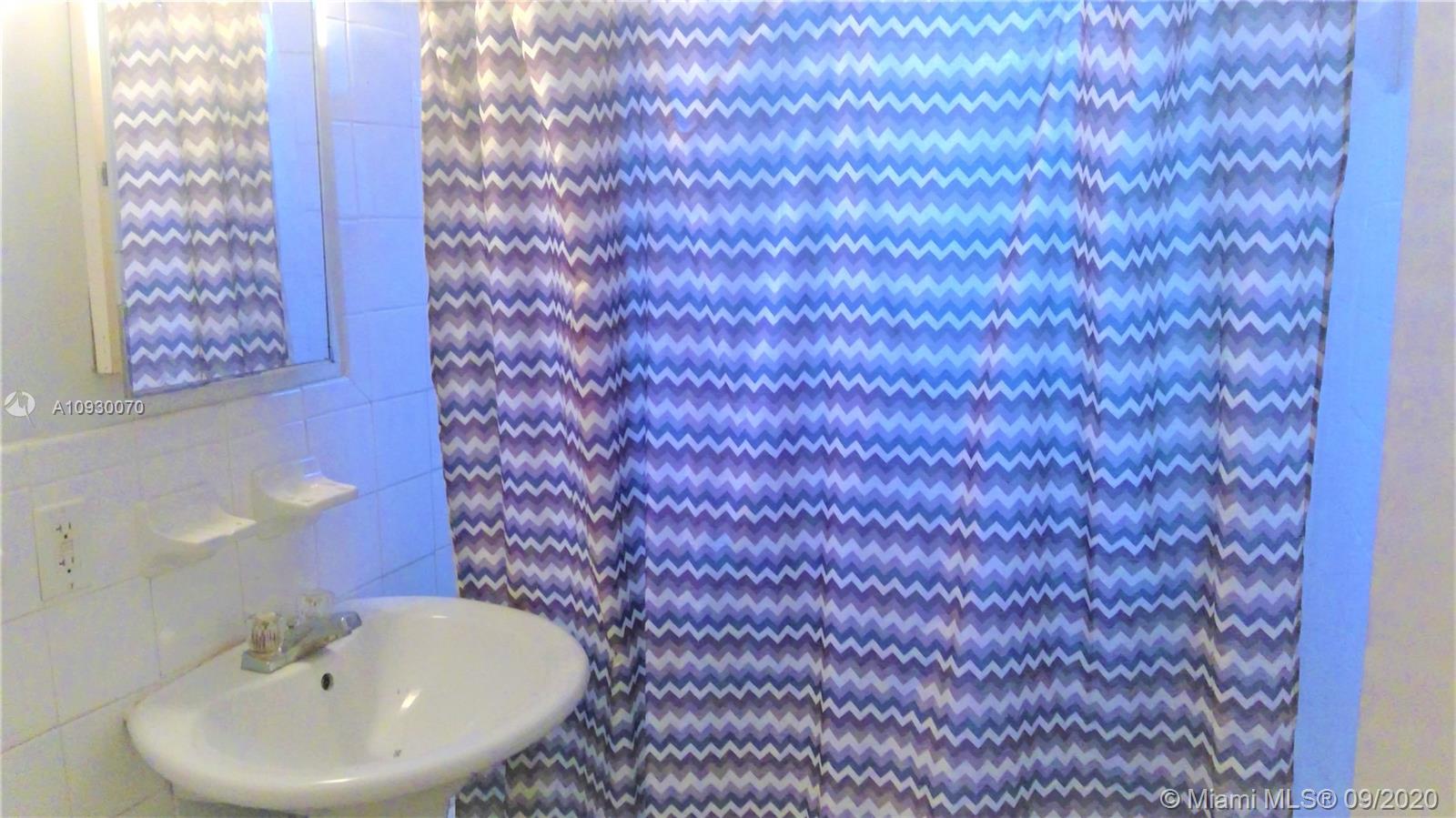 See details / 2010 sq. ft. $ 2020-09-20 0 Photo