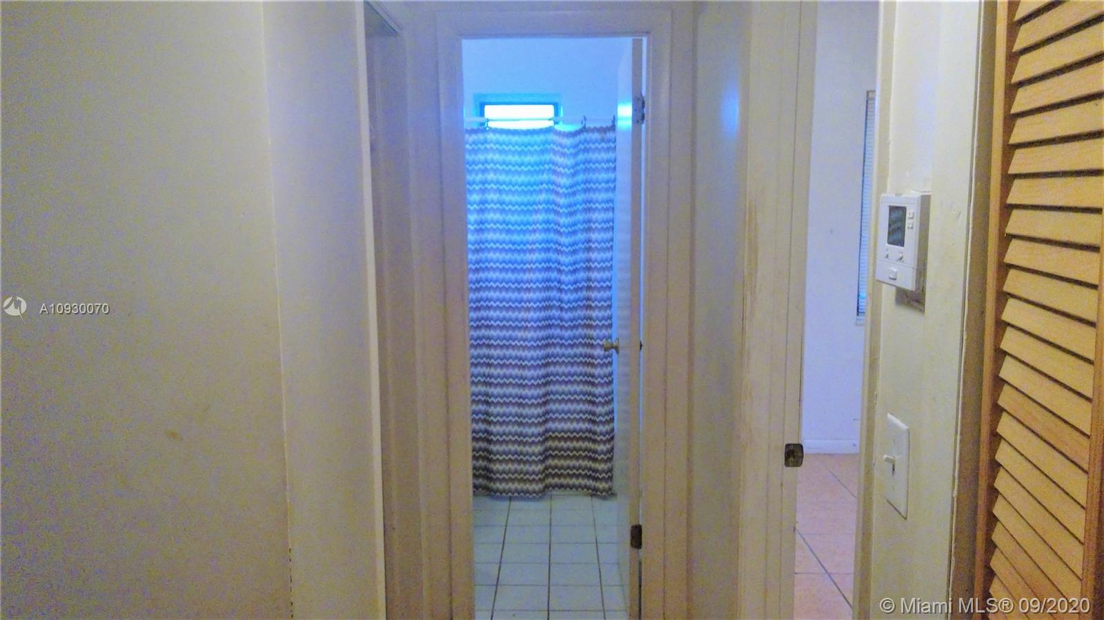 See details / 2010 sq. ft. $ 2020-09-20 0 Photo