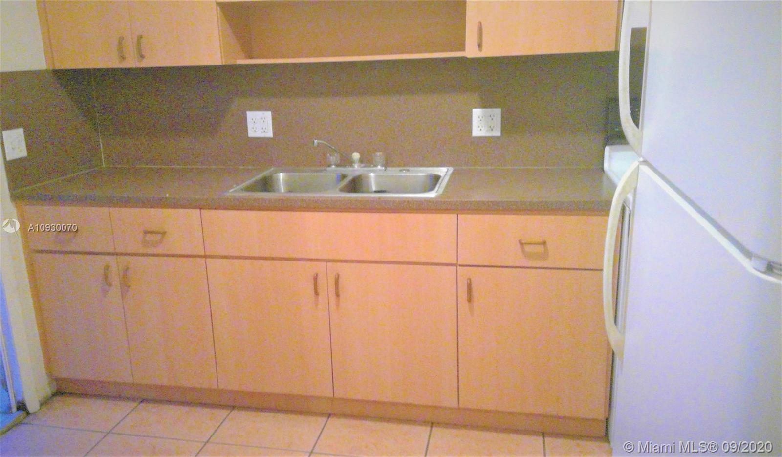 See details / 2010 sq. ft. $ 2020-09-20 0 Photo