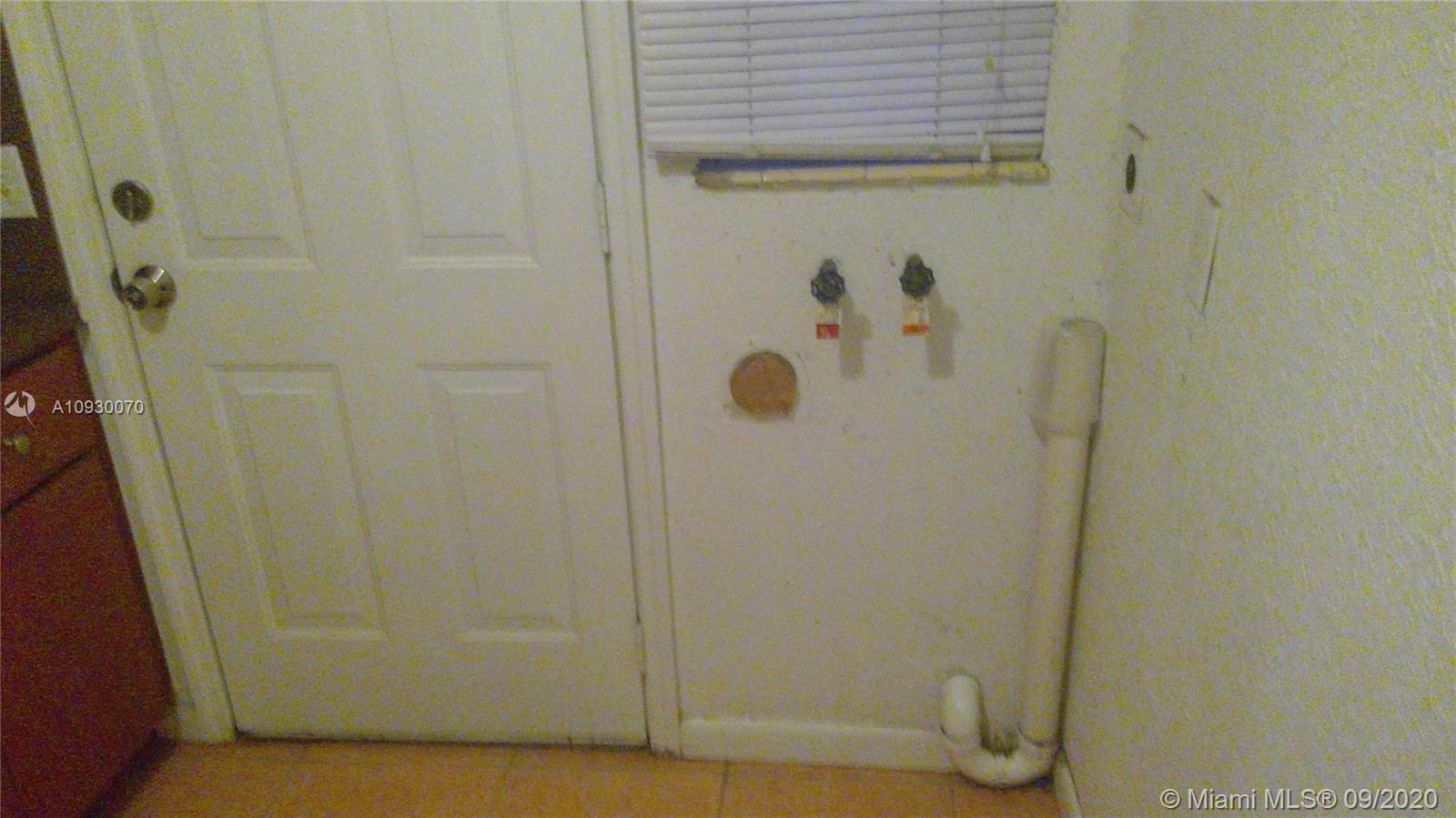 See details / 2010 sq. ft. $ 2020-09-20 0 Photo
