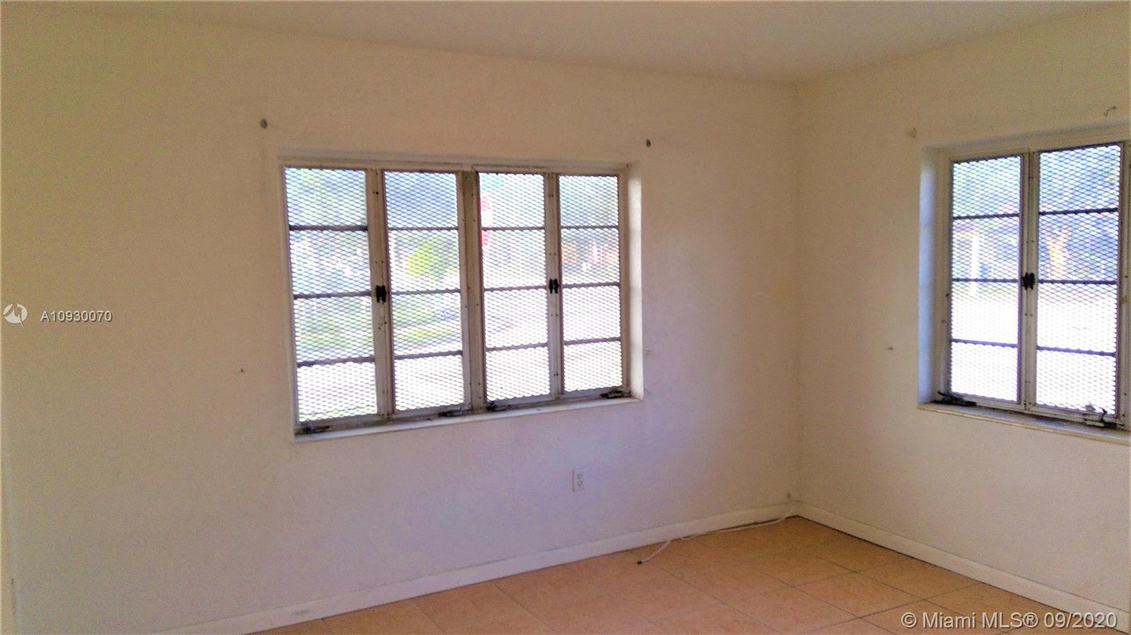 See details / 2010 sq. ft. $ 2020-09-20 0 Photo