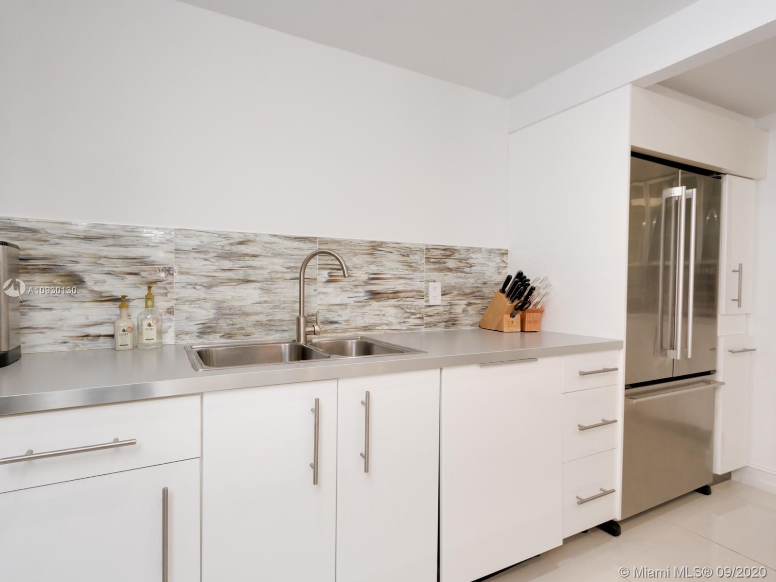 Photo of 2500 Parkview Dr #701, Hallandale Beach, Florida, 33009 - OPEN KITCHEN