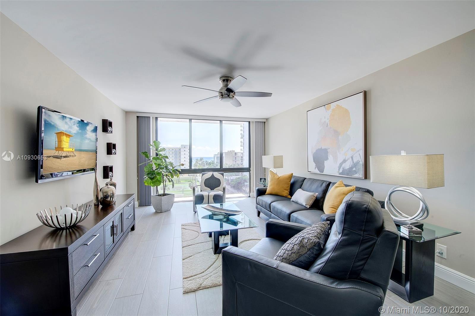 Photo of 1600 Ocean Dr #6H, Hollywood, Florida, 33019 - Condo is very open and bright a great space.