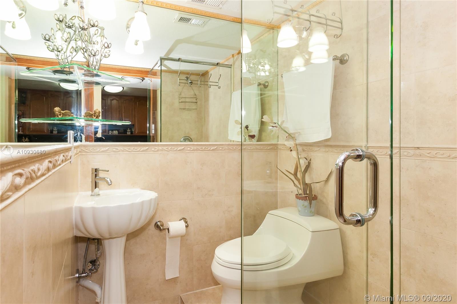 Photo of 3725 Ocean Dr #1107, Hollywood, Florida, 33019 -