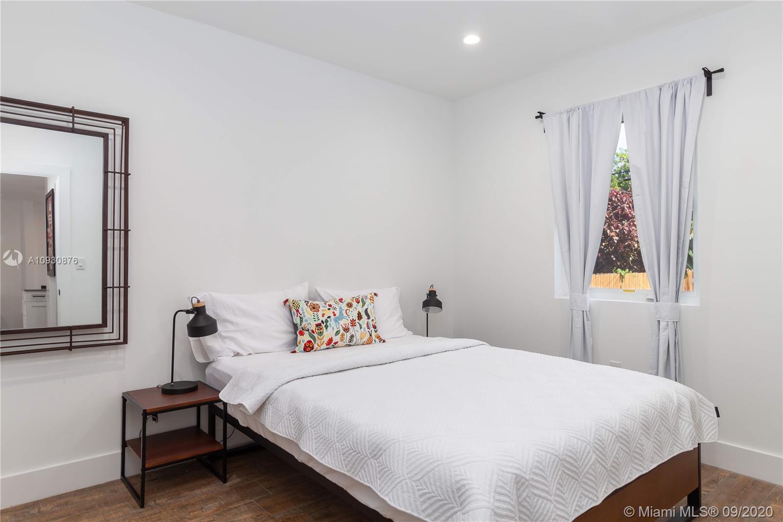 See details / 1594 sq. ft. $ 2020-09-22 0 Photo