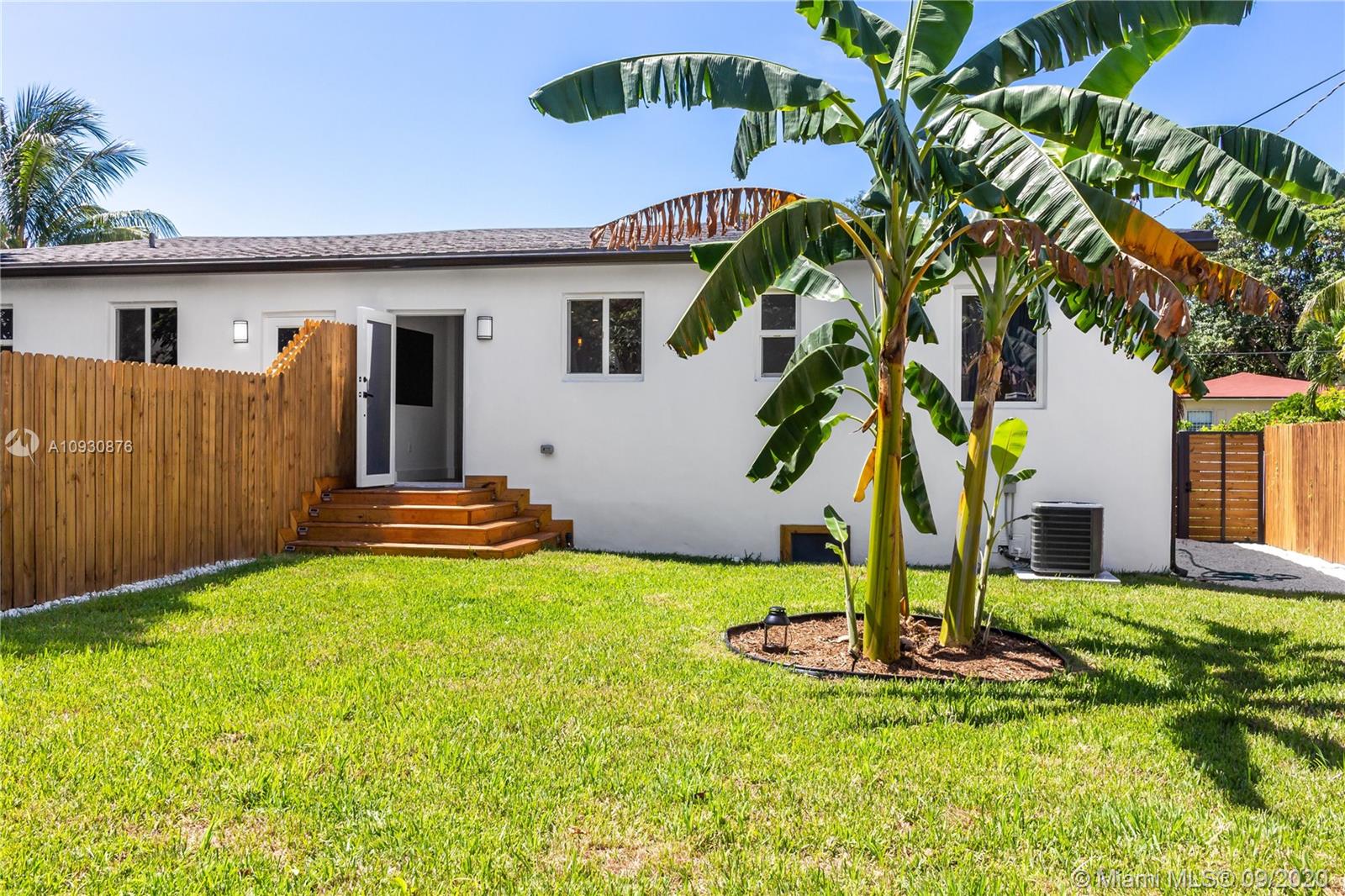 See details / 1594 sq. ft. $ 2020-09-22 0 Photo