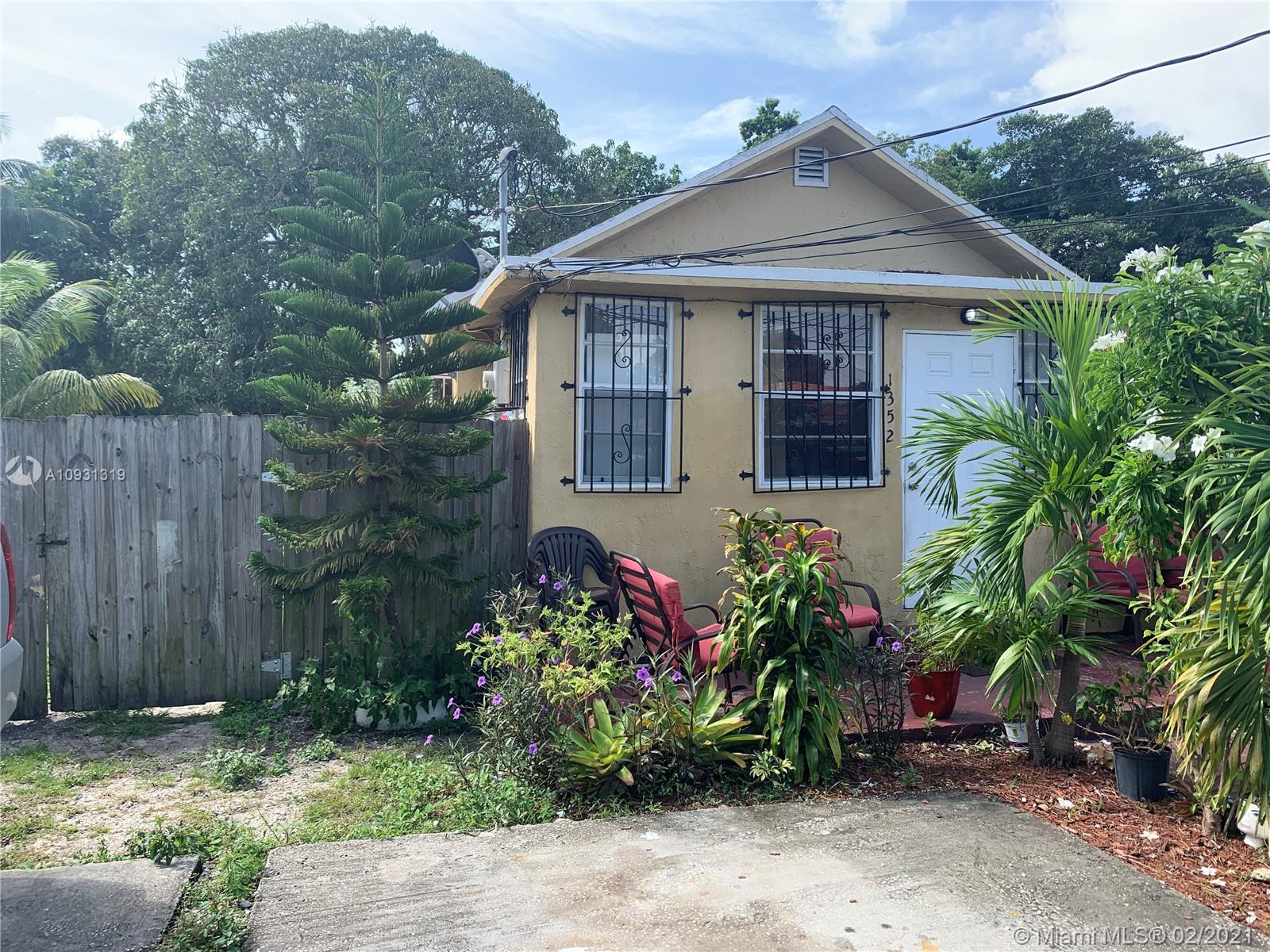 See details / 1894 sq. ft. $ 2020-12-27 0 Photo