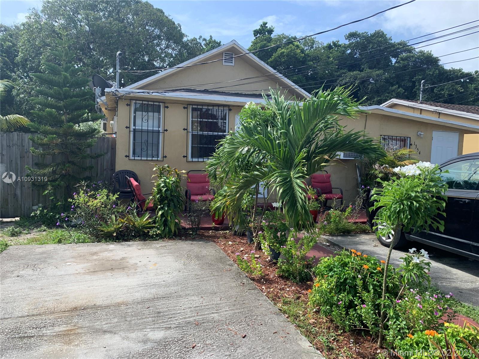 See details / 1894 sq. ft. $ 2020-12-27 0 Photo