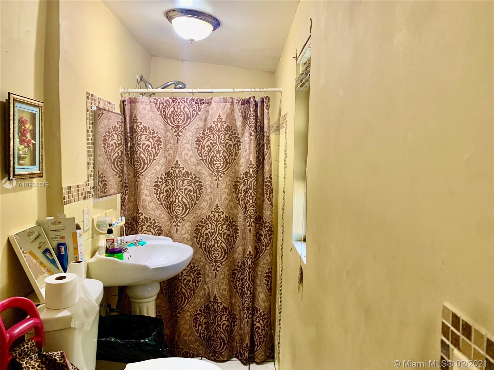 See details / 1894 sq. ft. $ 2020-12-27 0 Photo