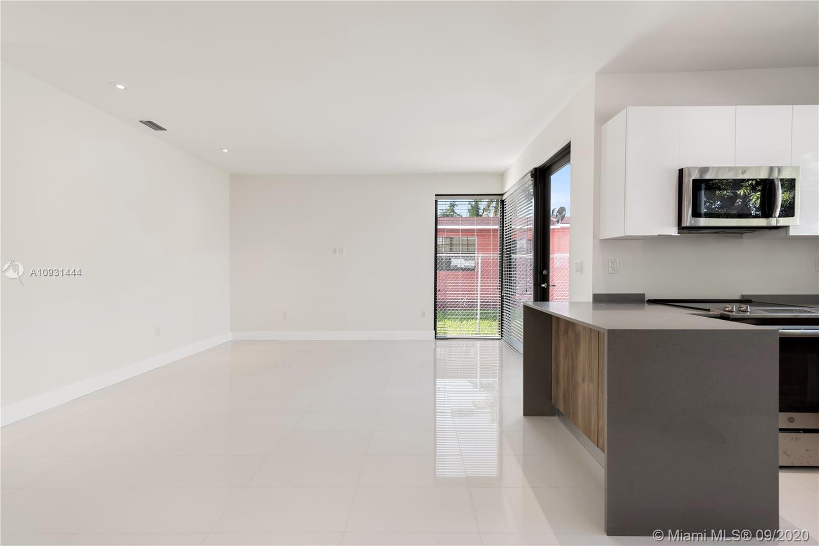 See details / 1886 sq. ft. $ 2021-02-16 0 Photo