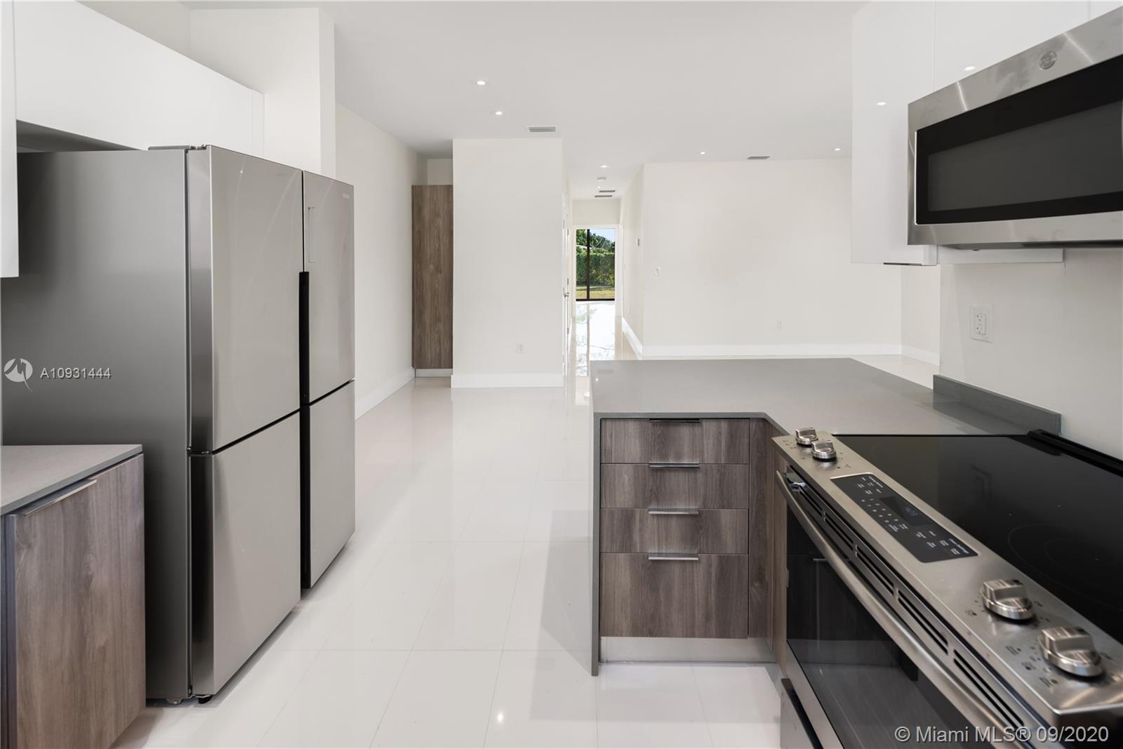 See details / 1886 sq. ft. $ 2021-02-16 0 Photo