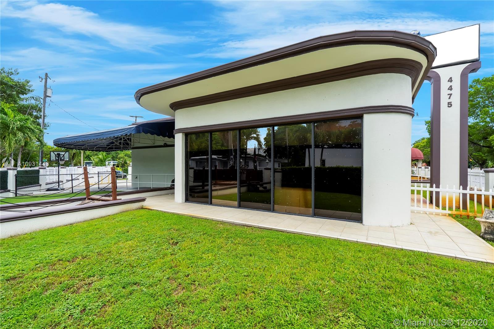 See details / sq. ft. $ 2020-12-19 0 Photo