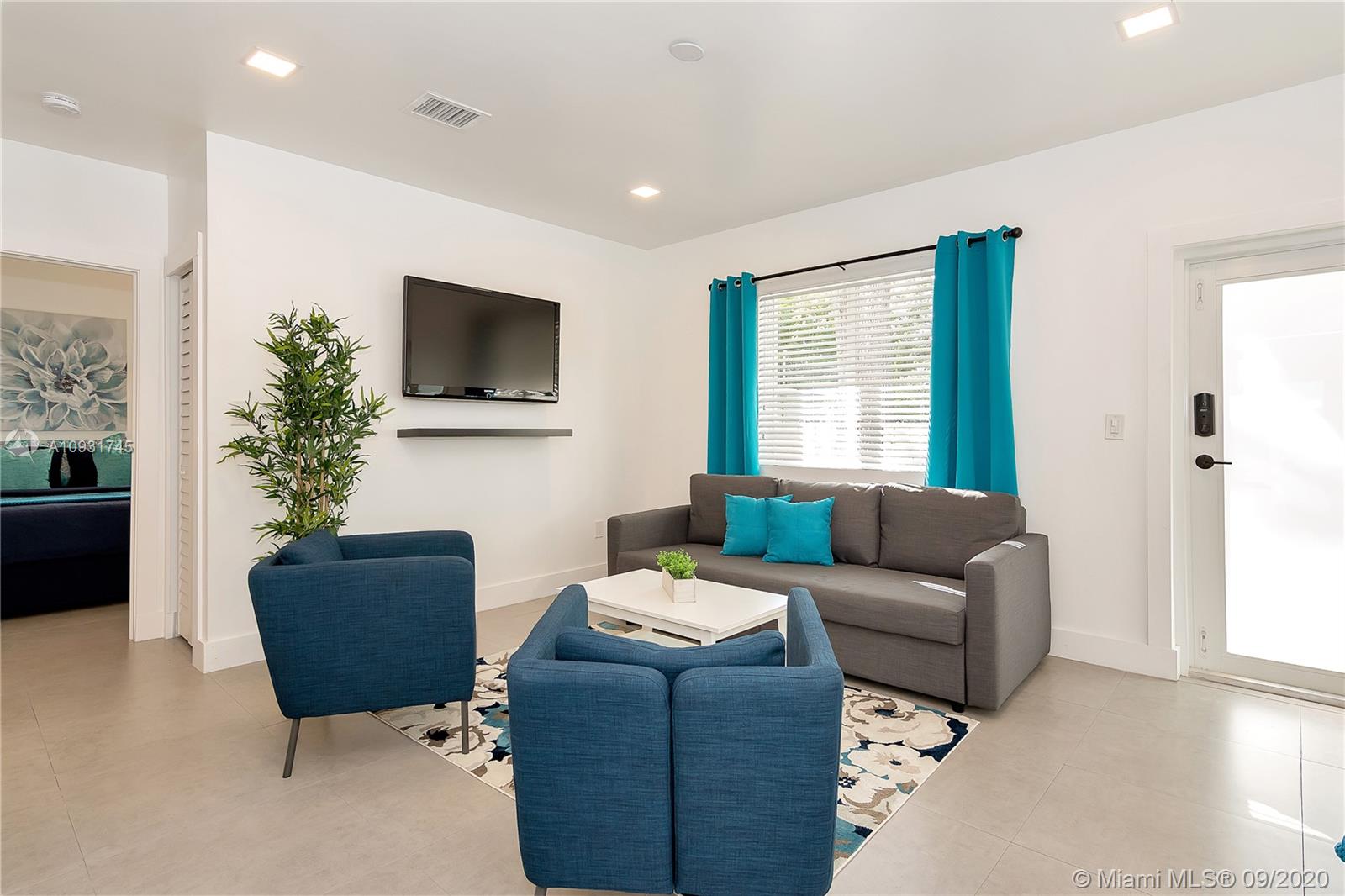 See details / 1411 sq. ft. $ 2020-09-23 0 Photo