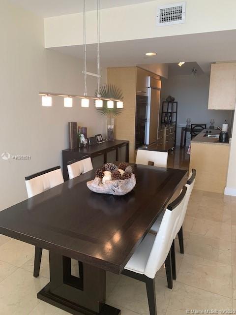See details 2007 3 / 3 1571 sq. ft. $ 2020-09-27 0 Photo