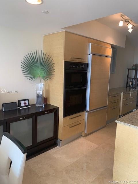 See details 2007 3 / 3 1571 sq. ft. $ 2020-09-27 0 Photo