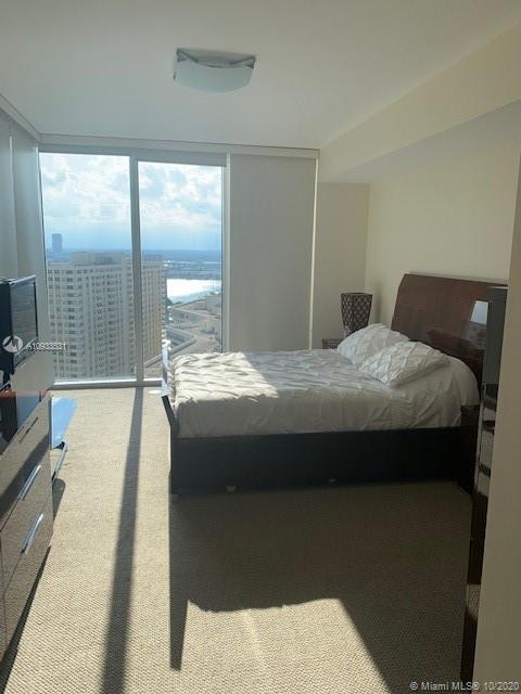 See details 2007 3 / 3 1571 sq. ft. $ 2020-09-27 0 Photo