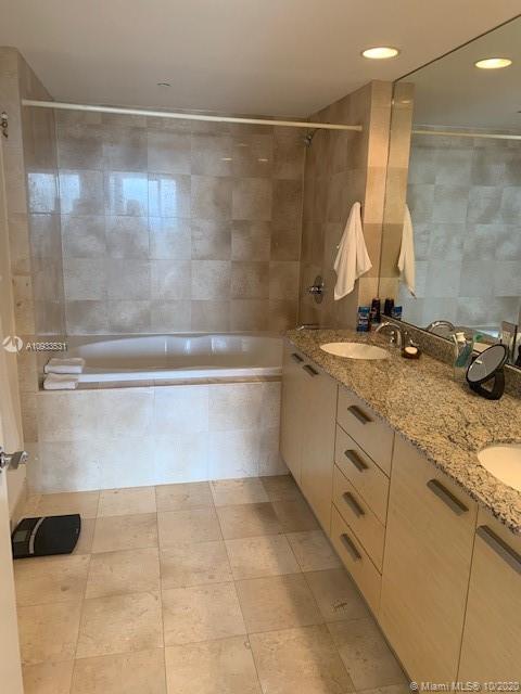 See details 2007 3 / 3 1571 sq. ft. $ 2020-09-27 0 Photo