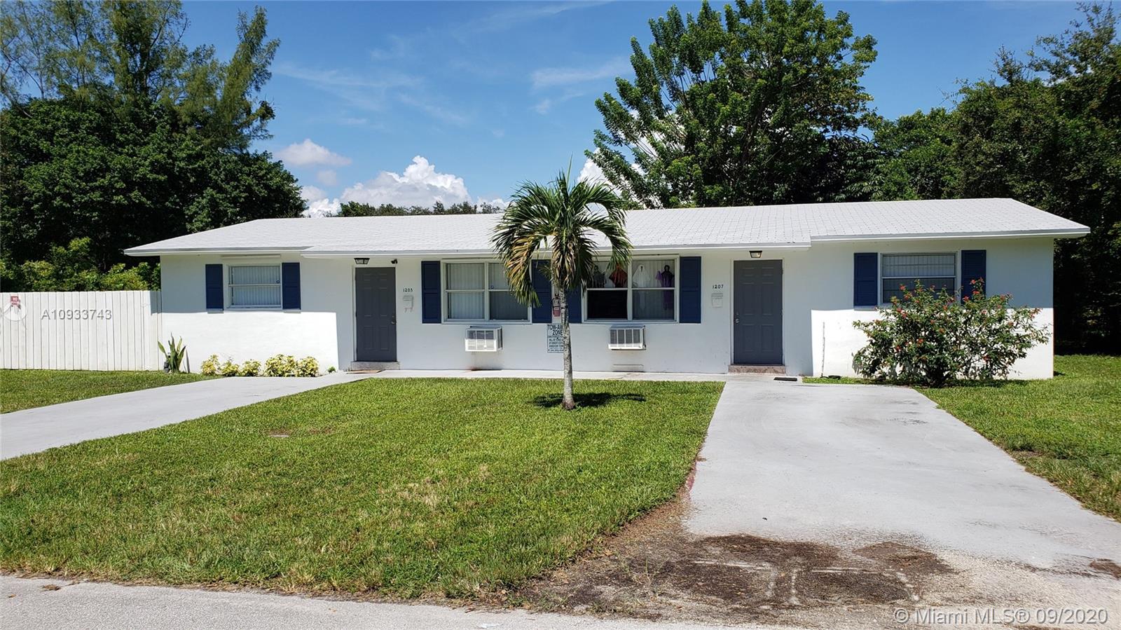See details / 1800 sq. ft. $ 2020-09-28 0 Photo
