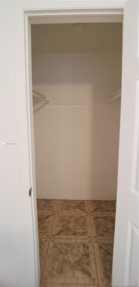See details / 1800 sq. ft. $ 2020-09-28 0 Photo