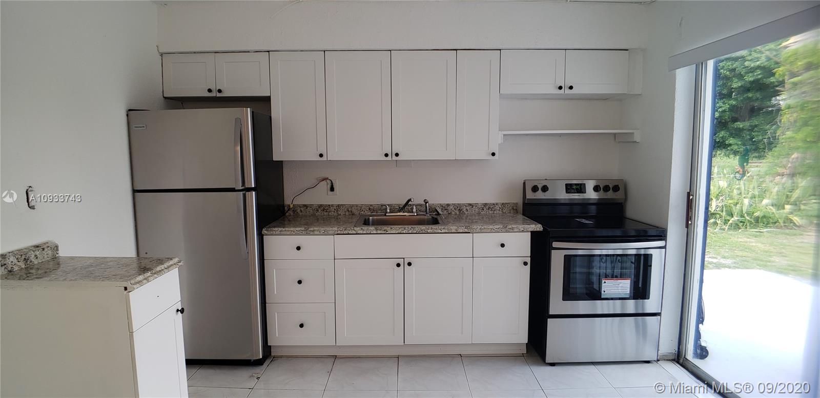 See details / 1800 sq. ft. $ 2020-09-28 0 Photo