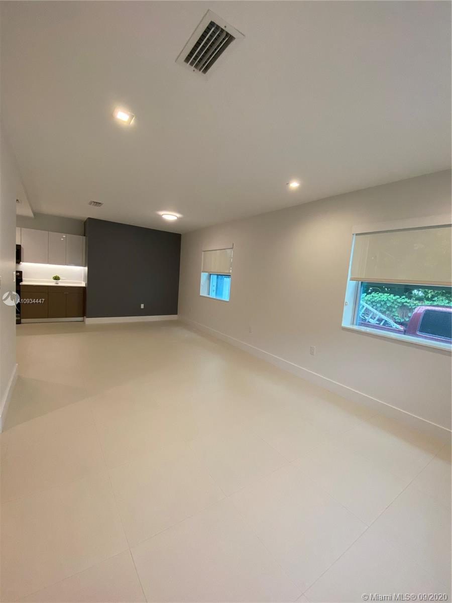 See details / 1780 sq. ft. $ 2021-02-01 0 Photo