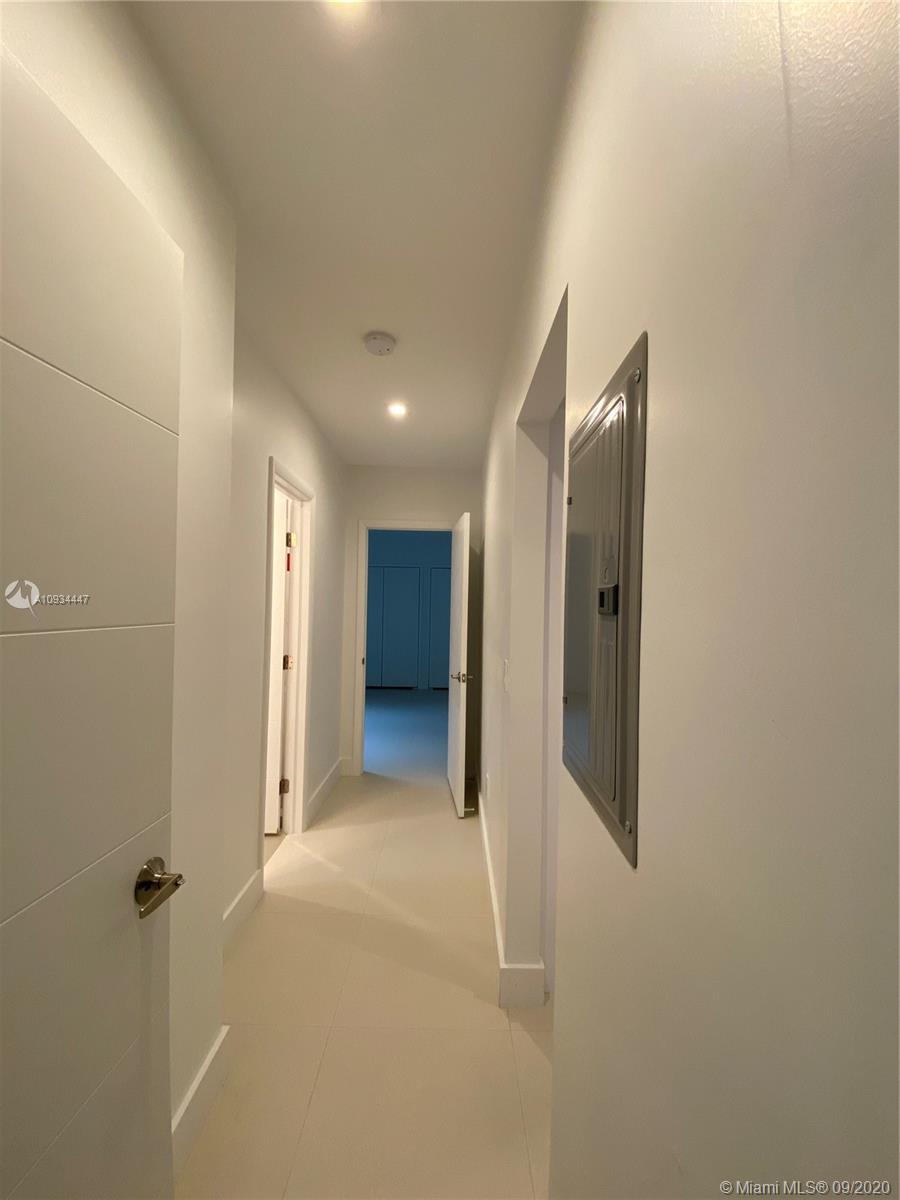 See details / 1780 sq. ft. $ 2021-02-01 0 Photo