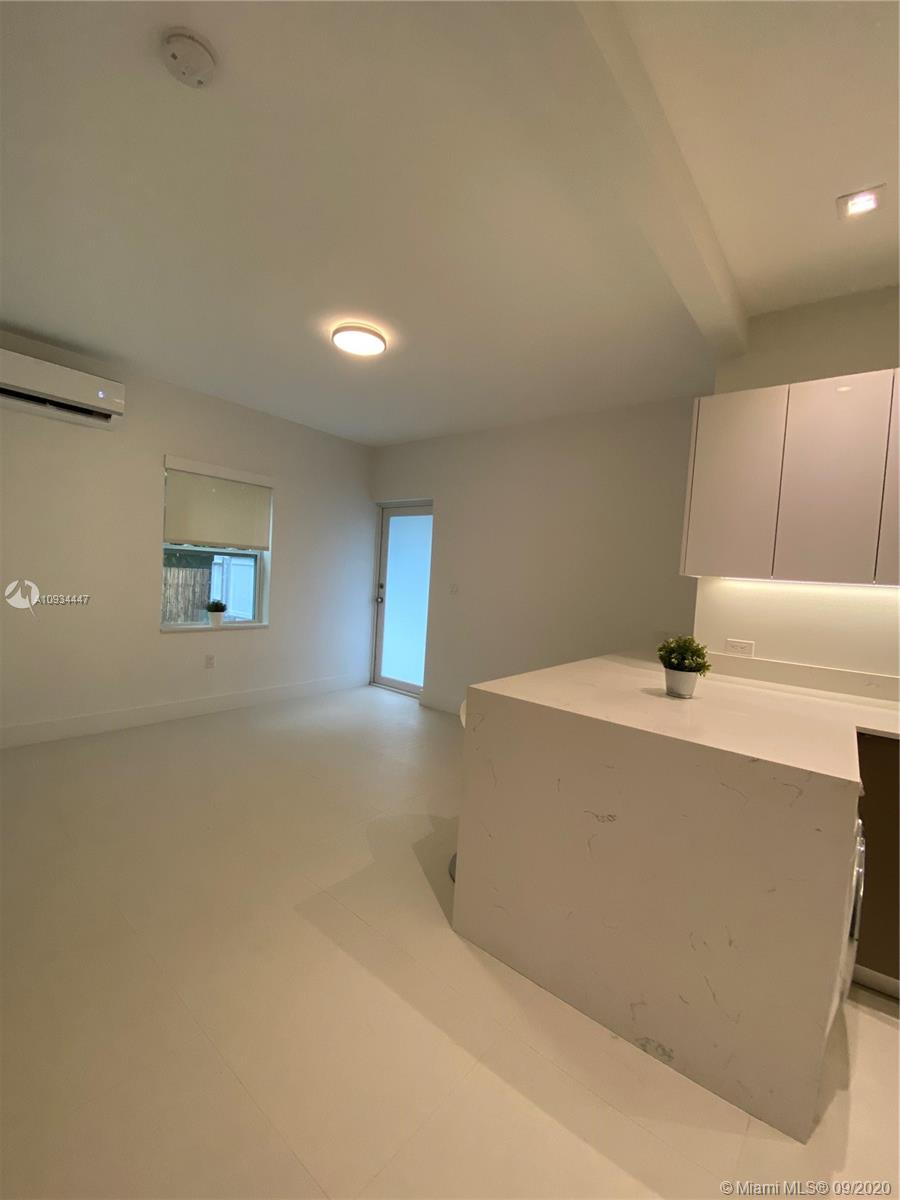 See details / 1780 sq. ft. $ 2021-02-01 0 Photo