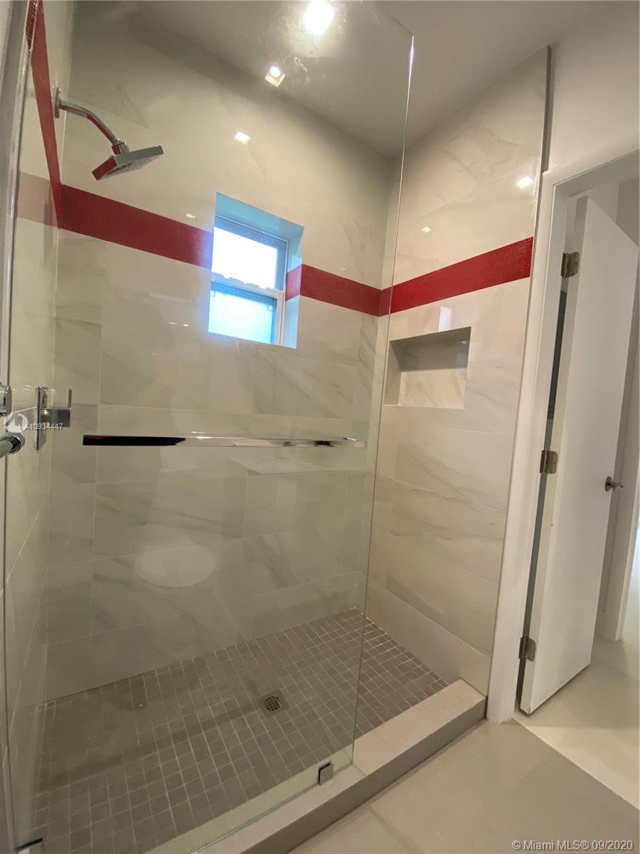 See details / 1780 sq. ft. $ 2021-02-01 0 Photo