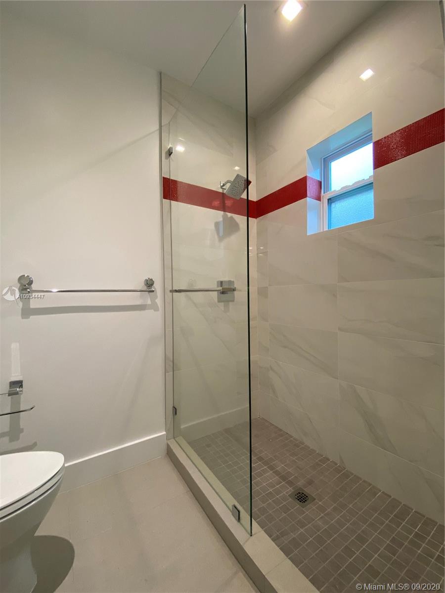 See details / 1780 sq. ft. $ 2021-02-01 0 Photo