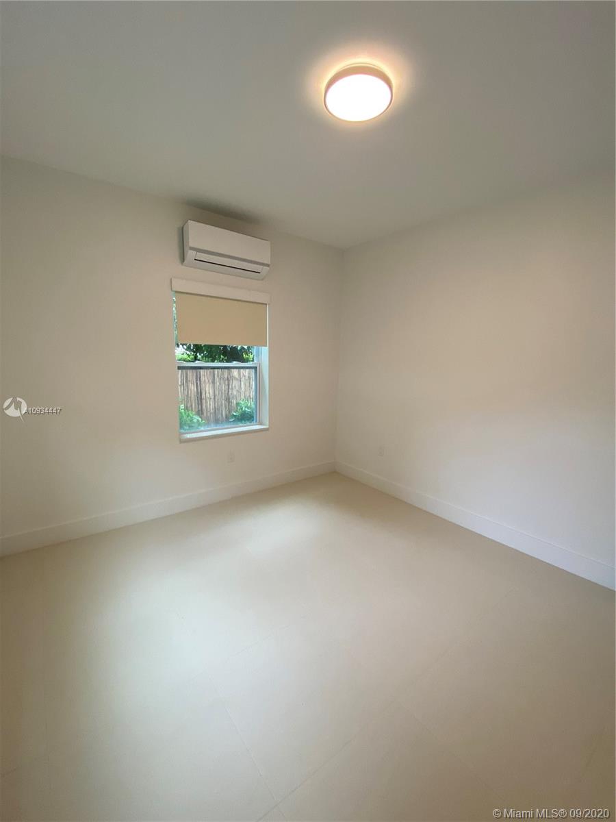 See details / 1780 sq. ft. $ 2021-02-01 0 Photo