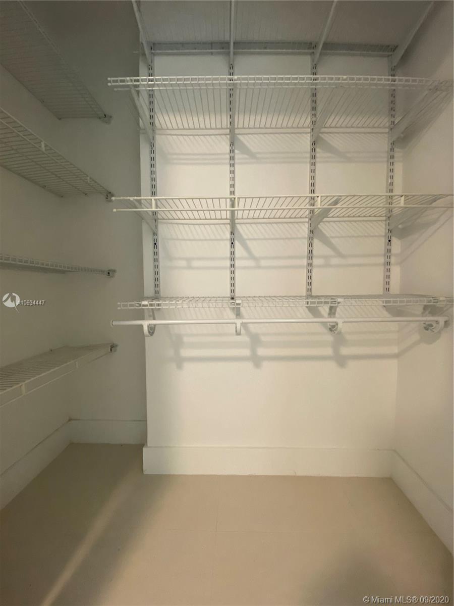 See details / 1780 sq. ft. $ 2021-02-01 0 Photo