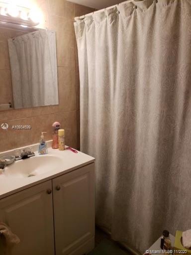 See details / 0 sq. ft. $ 2020-11-02 0 Photo