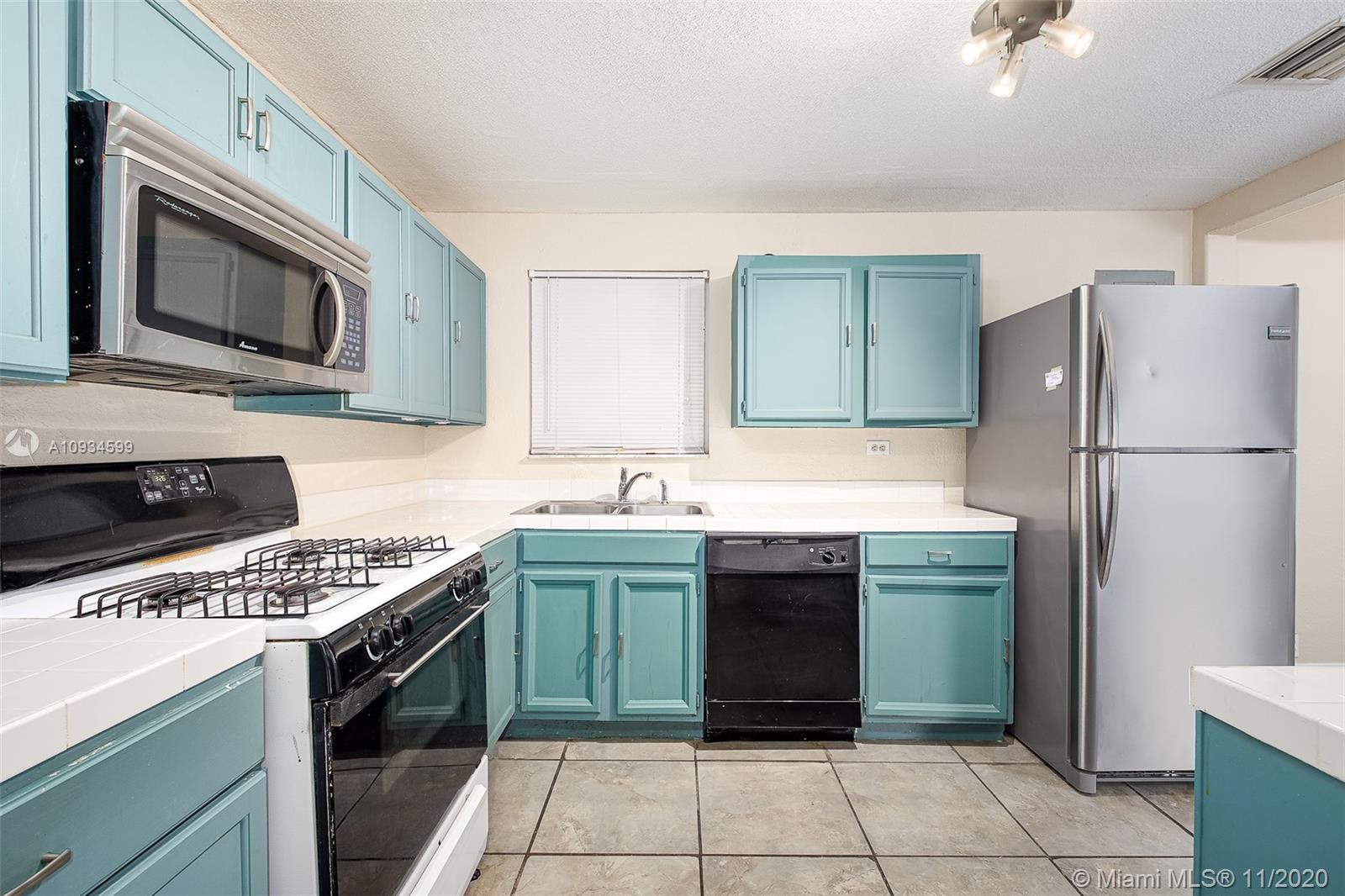 See details / 0 sq. ft. $ 2020-11-02 0 Photo