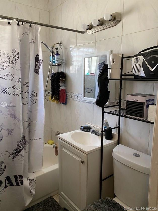 See details / 1584 sq. ft. $ 2020-11-11 0 Photo