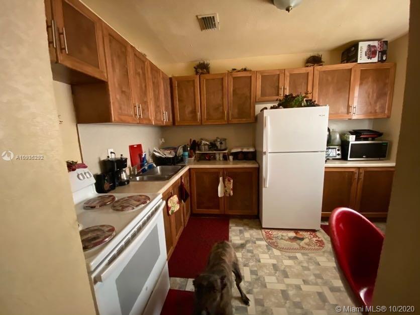 See details / 1584 sq. ft. $ 2020-11-11 0 Photo